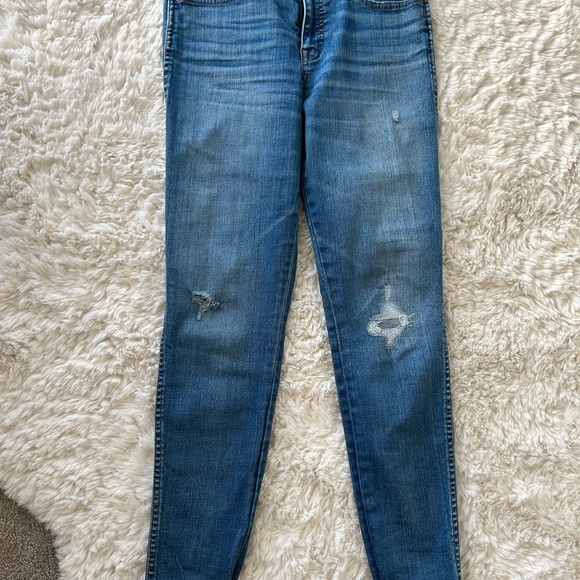 9" High-Rise Skinny Jeans Rip and Repair Edition - Picture 2 of 6